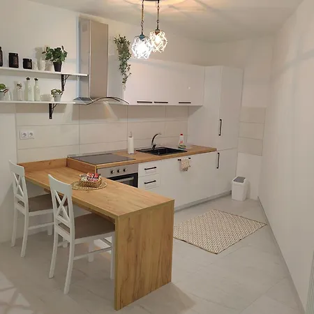 Anika - Stan Na Dan Apartment Doboj