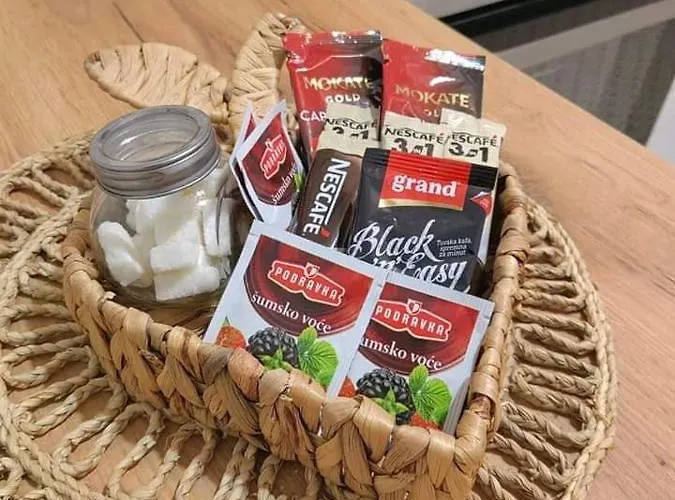 Anika - Stan Na Dan Doboj